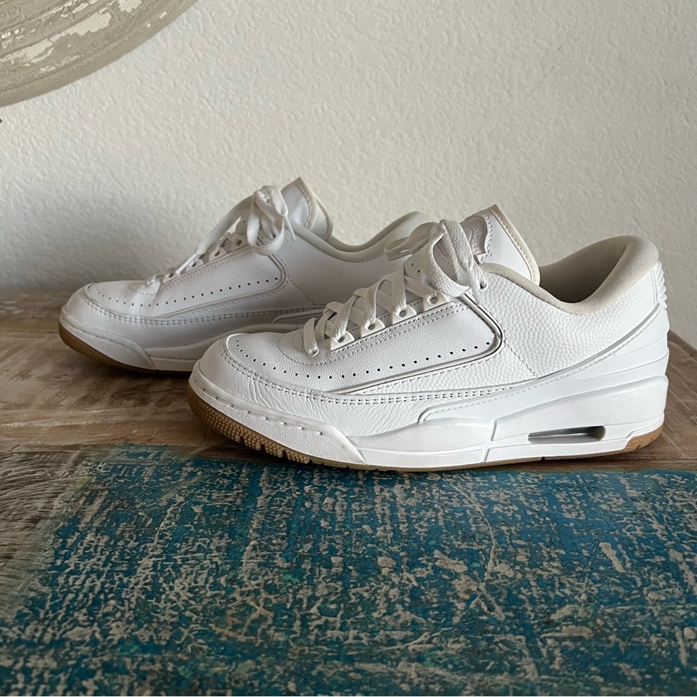 Nike Women’s Jordan 2/3